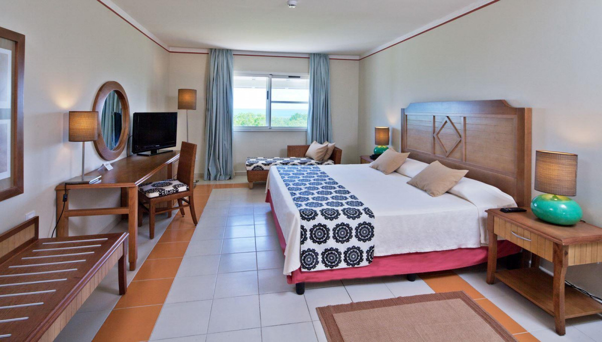 Фото отеля MEMORIES FLAMENCO BEACH RESORT