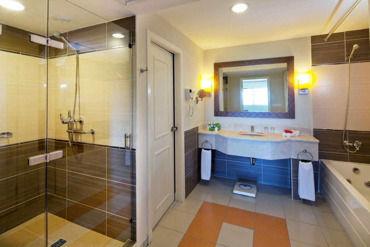 Фото отеля MEMORIES FLAMENCO BEACH RESORT