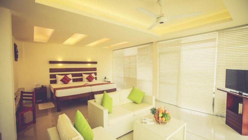 Фото отеля BEACON BEACH