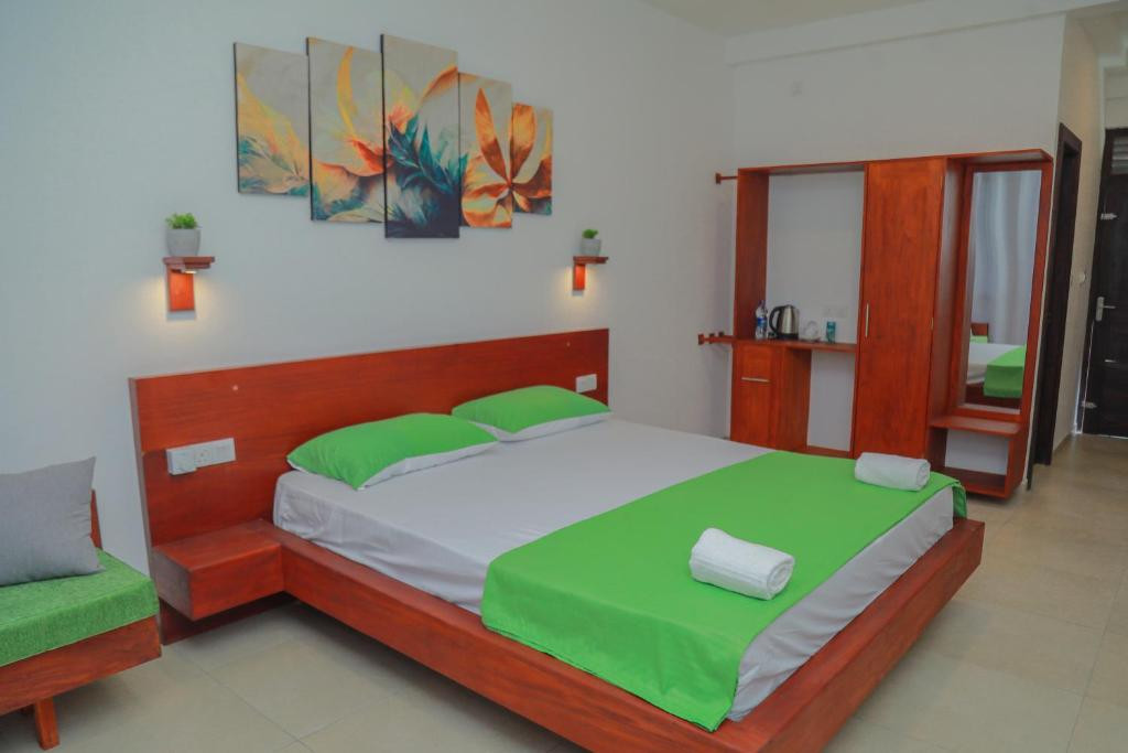 Фото отеля TRAVELLERS HOTEL HIKKADUWA