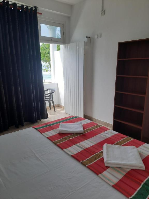 Фото отеля WHITE SURFING BEACH RESORT