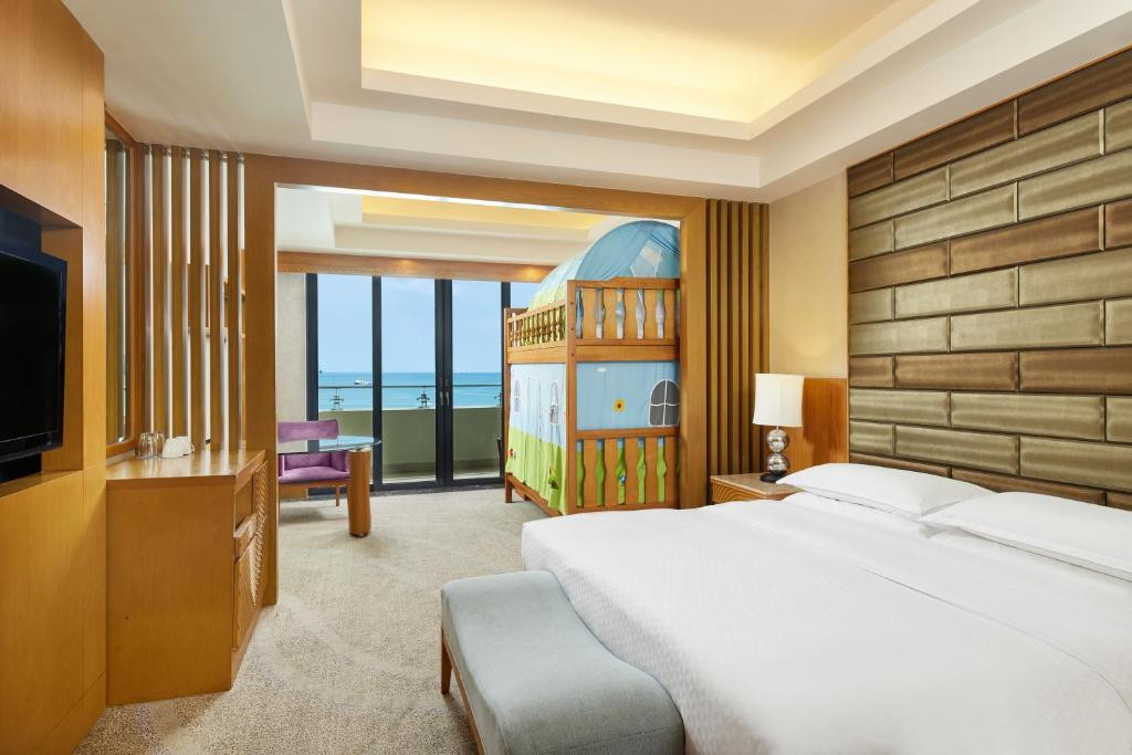 Фото отеля FOUR POINTS BY SHERATON HAINAN SANYA