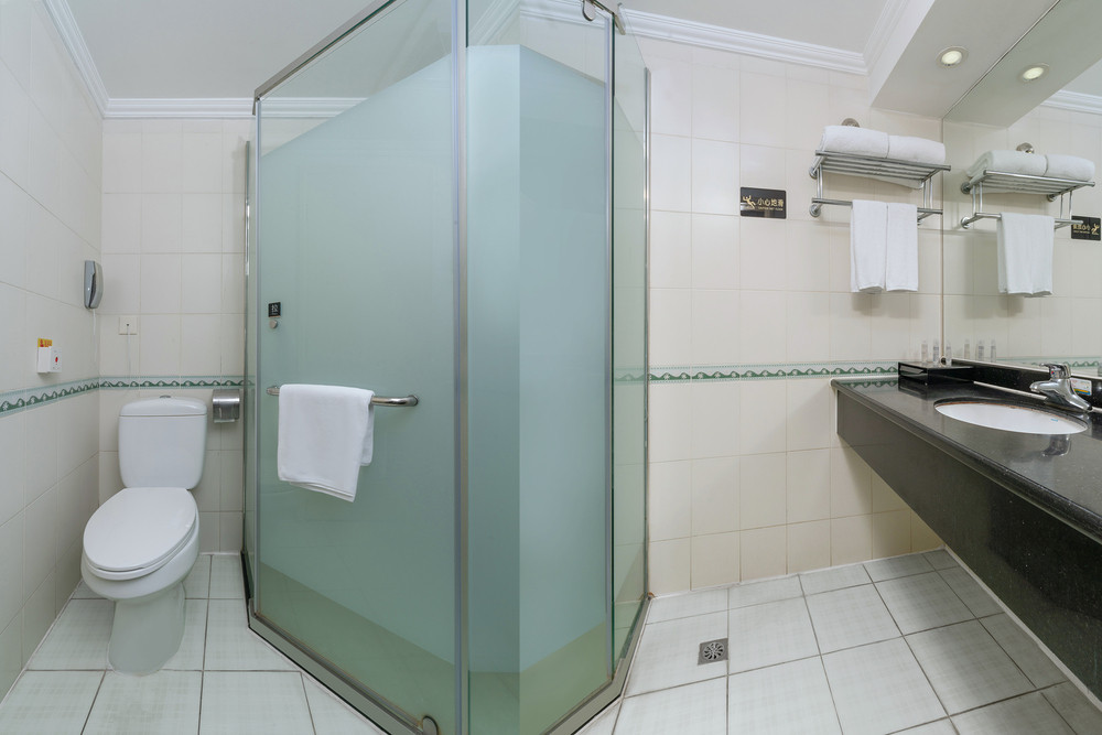 Фото отеля HUAYUAN HOT SPRING SEAVIEW RESORT