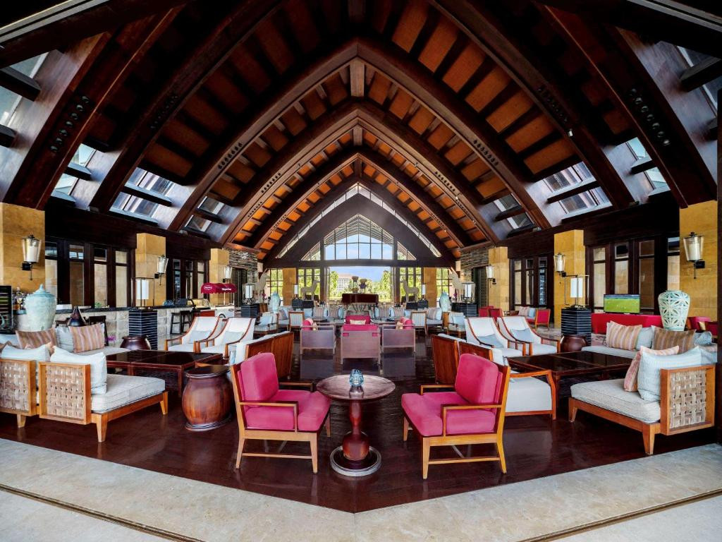 Фото отеля PULLMAN OCEAN VIEW SANYA BAY RESORT & SPA