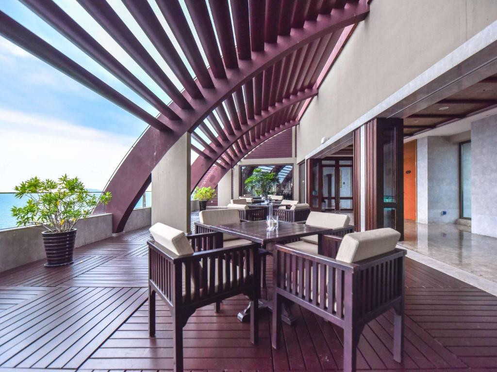 Фото отеля PULLMAN OCEAN VIEW SANYA BAY RESORT & SPA