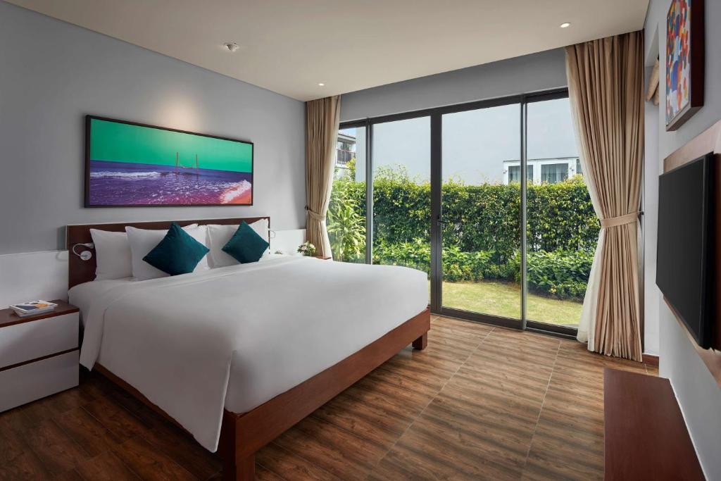 Фото отеля BEST WESTERN PREMIER SONASEA VILLAS