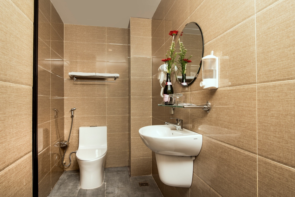 Фото отеля GOLDEN LOTUS CENTRAL HOTEL