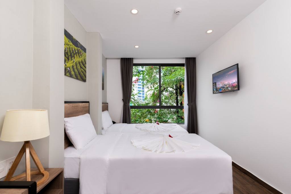 Фото отеля GOLDEN LOTUS CENTRAL HOTEL