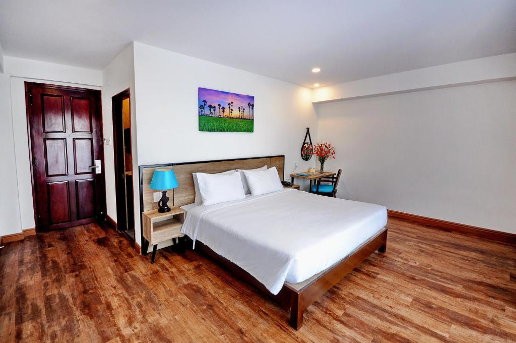 Фото отеля GOLDEN LOTUS