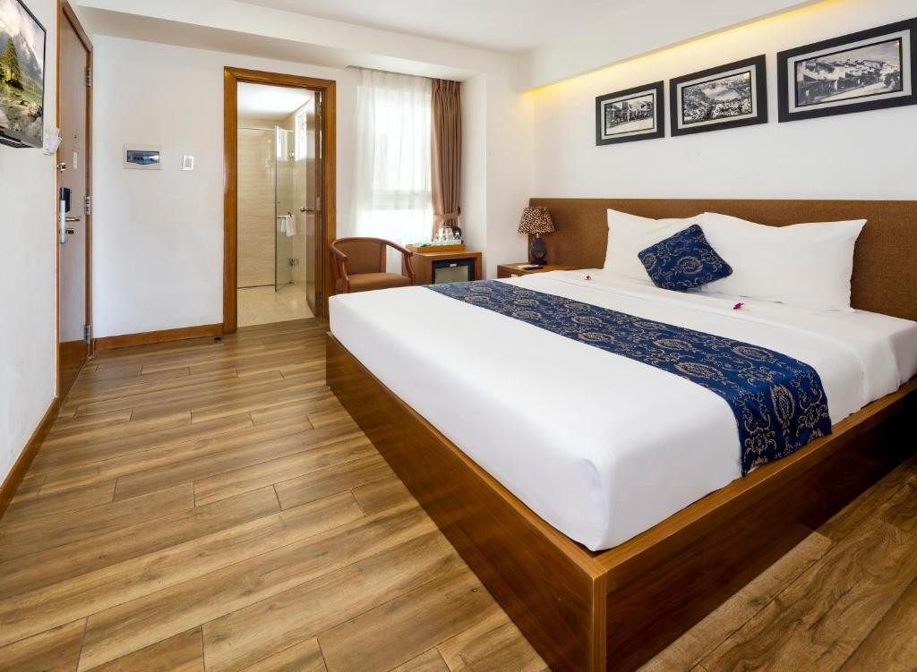 Фото отеля SAPHIA HOTEL NHA TRANG (EX. SOHO HOTEL)