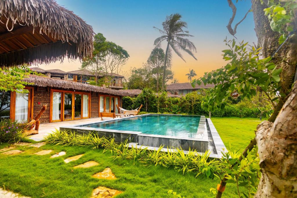 Фото отеля OCEAN BAY RESORT & SPA PHU QUOC