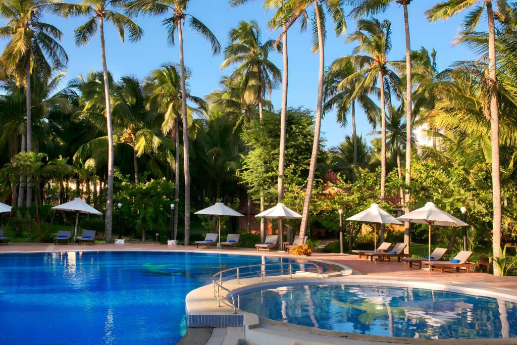 Фото отеля SEA LION BEACH RESORT & SPA (EX.DESSOLE BEACH RESORT MUI NE)