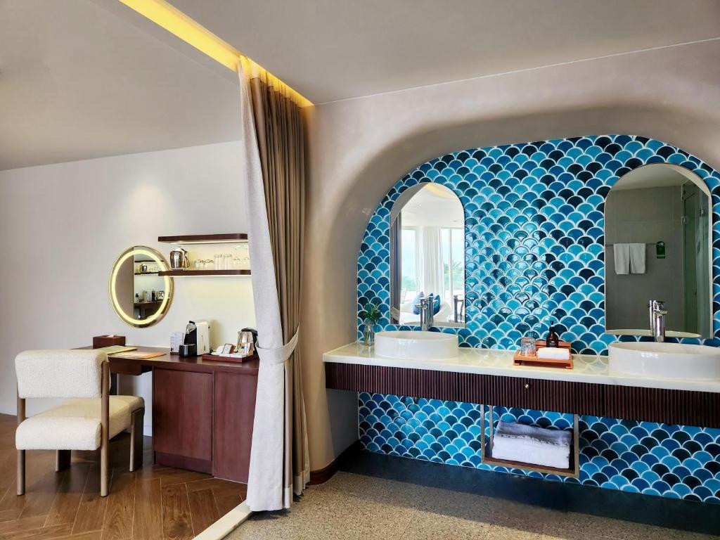 Фото отеля SEASHELLS PHU QUOC HOTEL & SPA