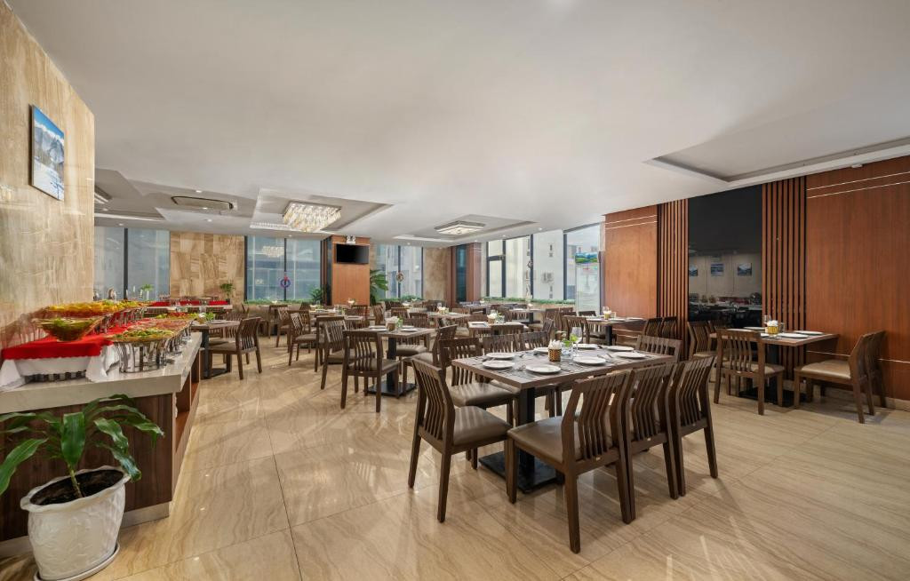 Фото отеля SOCHI HOTEL NHA TRANG