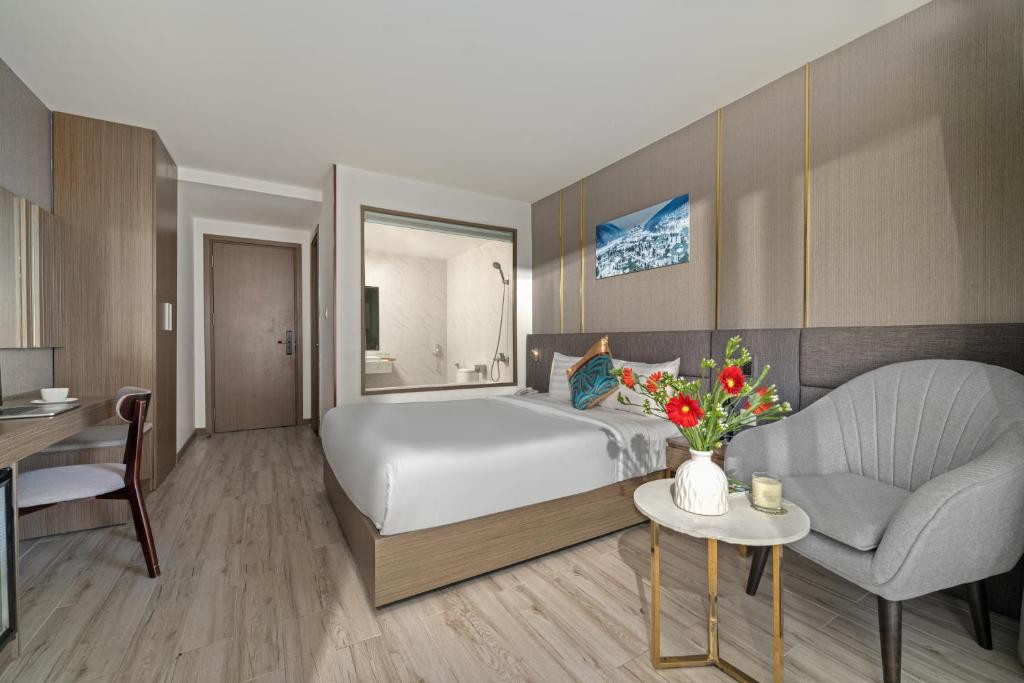 Фото отеля SOCHI HOTEL NHA TRANG