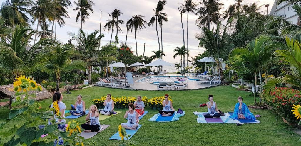 Фото отеля SUN & SAND BEACH HOTEL