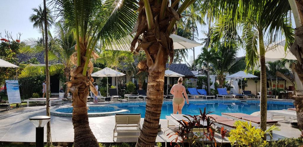 Фото отеля SUN & SAND BEACH HOTEL