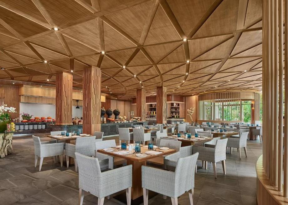 Фото отеля SPLASH BEACH RESORT PHUKET