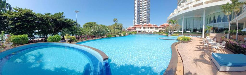 Фото отеля ADRIATIC PALACE