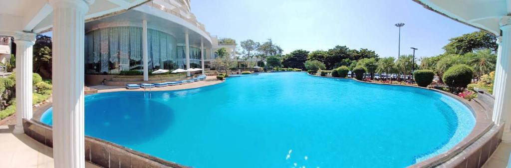 Фото отеля ADRIATIC PALACE