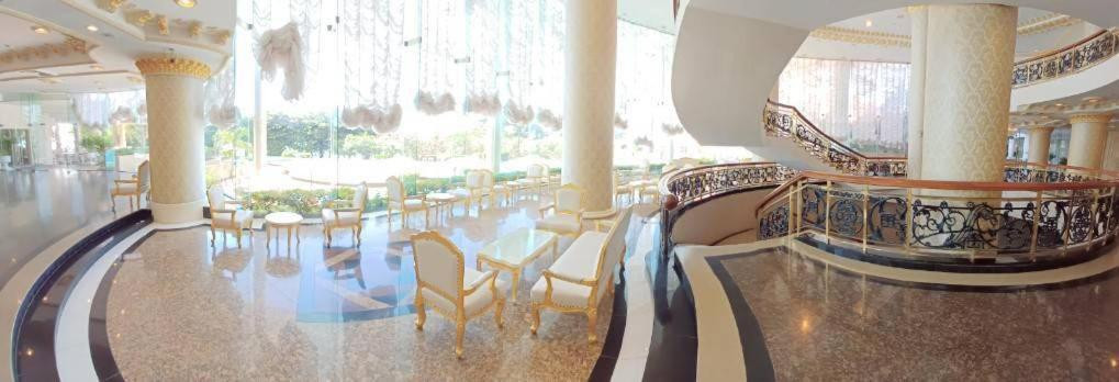 Фото отеля ADRIATIC PALACE