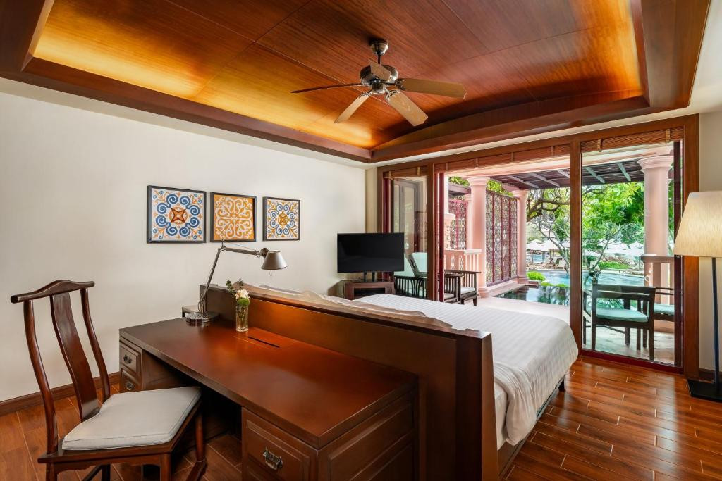 Фото отеля CENTARA GRAND BEACH RESORT PHUKET