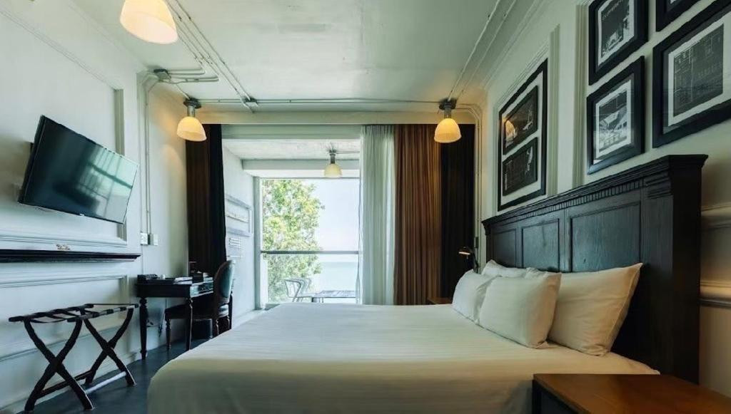 Фото отеля PATTAYA MODUS BEACHFRONT RESORT