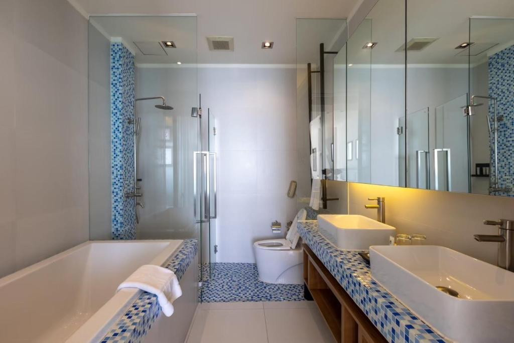 Фото отеля PATTAYA MODUS BEACHFRONT RESORT