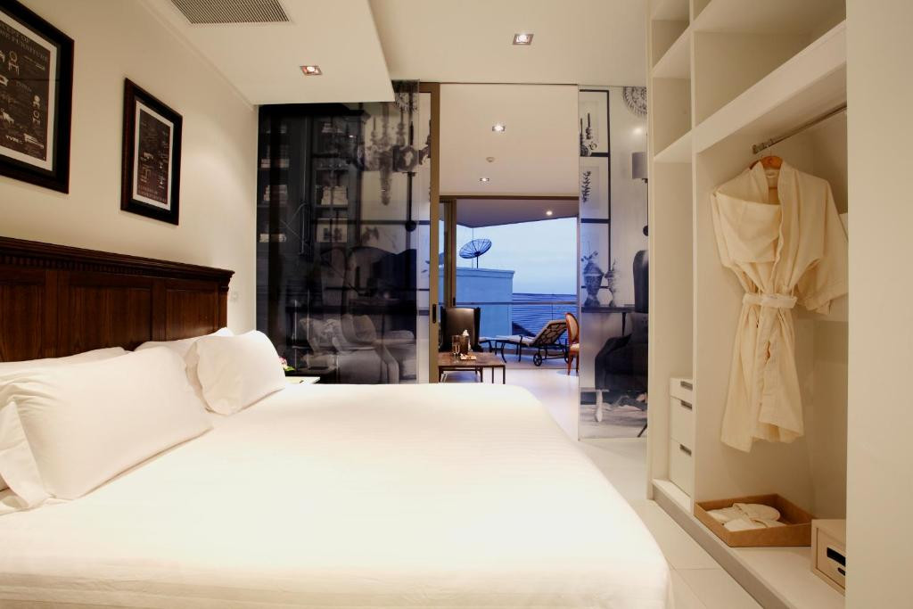 Фото отеля PATTAYA MODUS BEACHFRONT RESORT