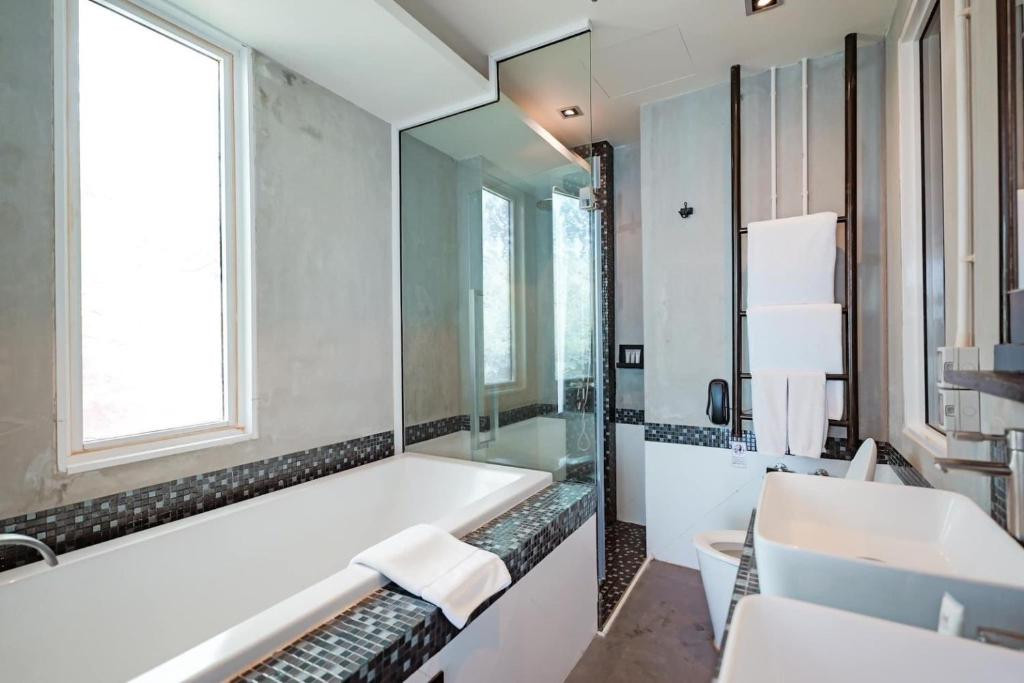 Фото отеля PATTAYA MODUS BEACHFRONT RESORT