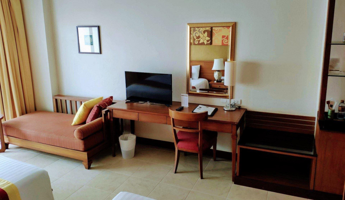 Фото отеля COSY BEACH HOTEL