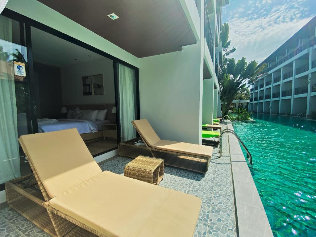 Фото отеля ESTELLA MAI KHAO BEACH RESORT (EX.D VAREE MAI KHAO BEACH RESORT)