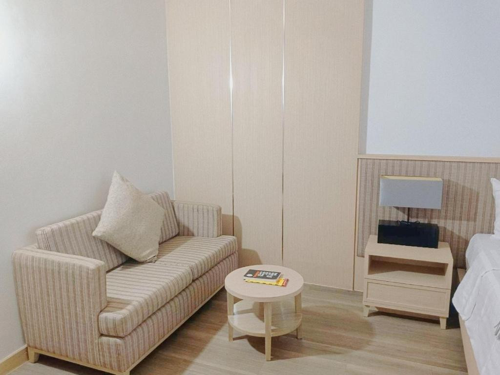 Фото отеля ESTELLA MAI KHAO BEACH RESORT (EX.D VAREE MAI KHAO BEACH RESORT)