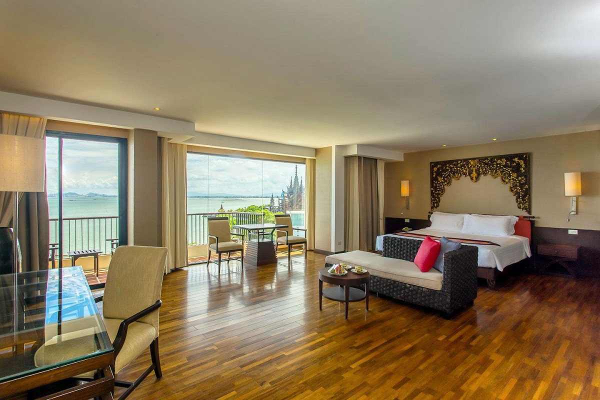 Фото отеля GARDEN CLIFF RESORT