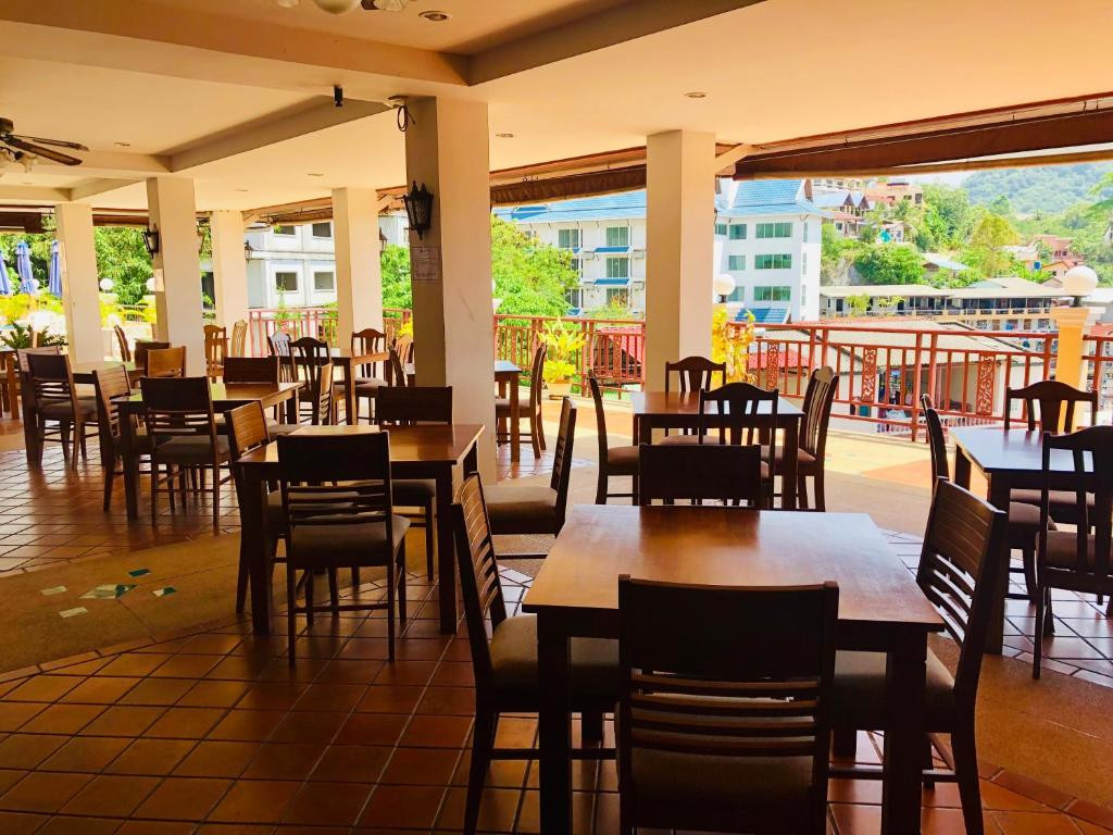 Фото отеля JIRAPORN HILL RESORT