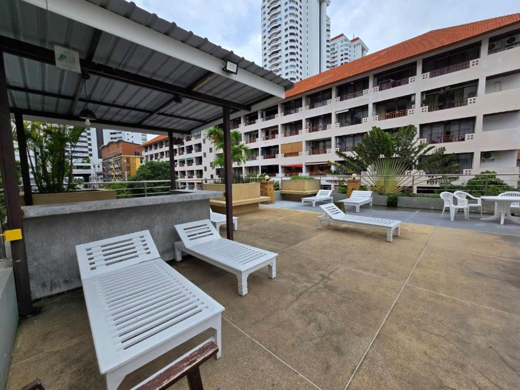 Фото отеля JOMTIEN PLAZA RESIDENCE