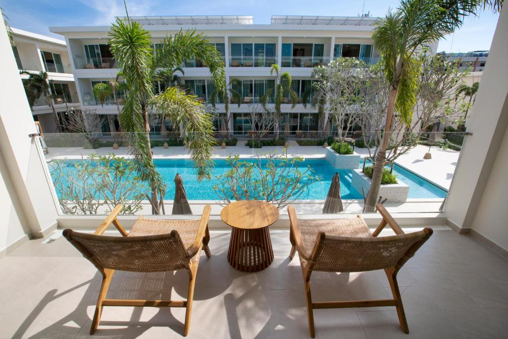NIRANAPA BOUTIQUE RESORT (EX. KATA COUNTRY HOUSE)