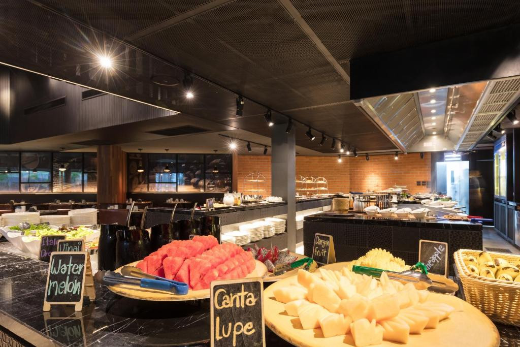 Фото отеля LA VELA KHAO LAK