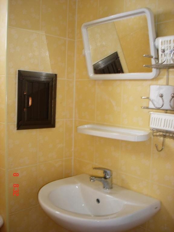 Фото отеля LAMAI GUESTHOUSE