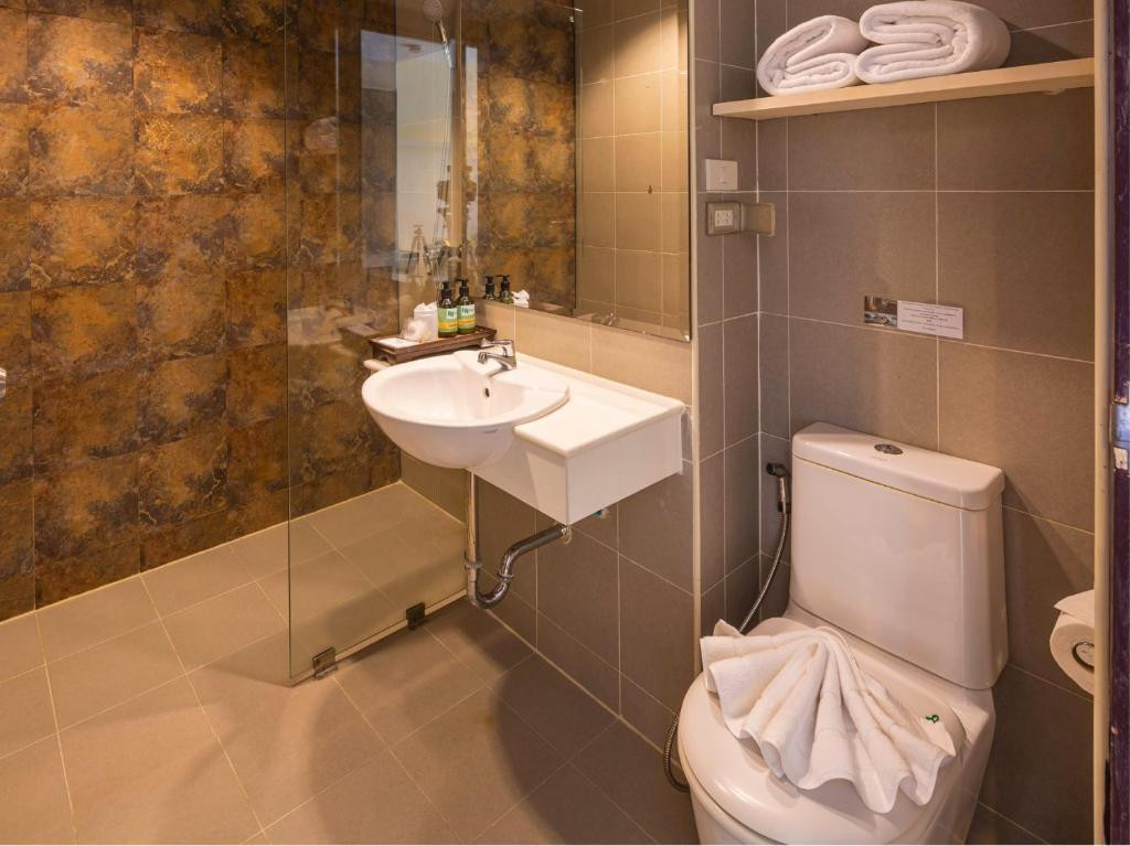 Фото отеля MALIN PATONG (EX. MUSSEE PATONG)