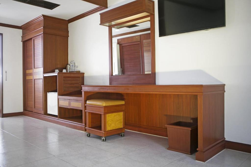 Фото отеля PATONG PALACE