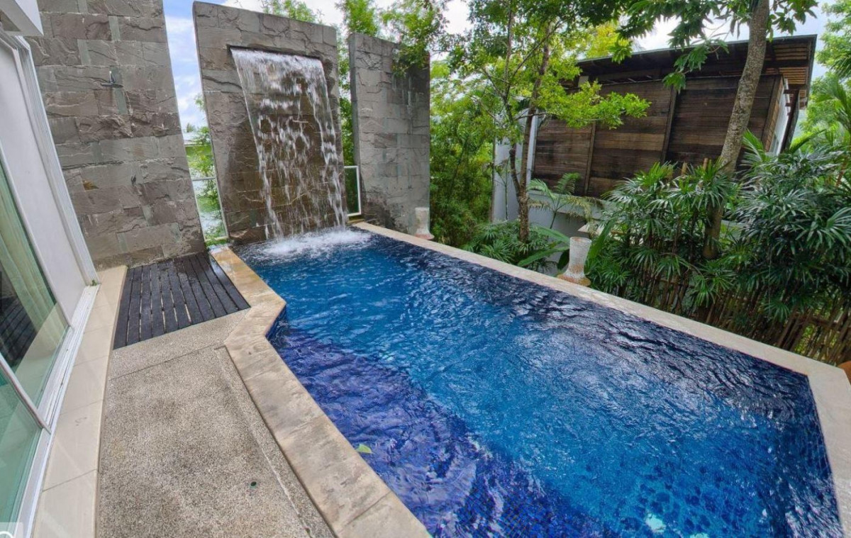 Фото отеля PEACH BLOSSOM