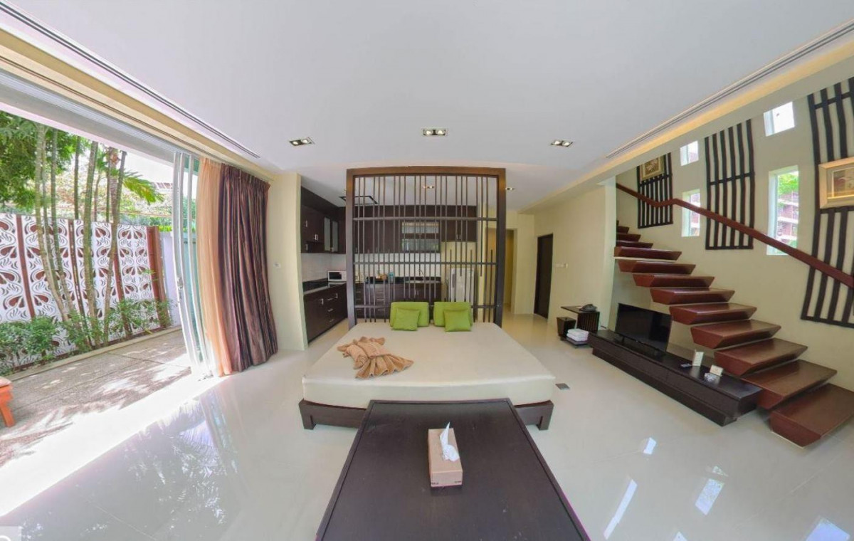 Фото отеля PEACH BLOSSOM