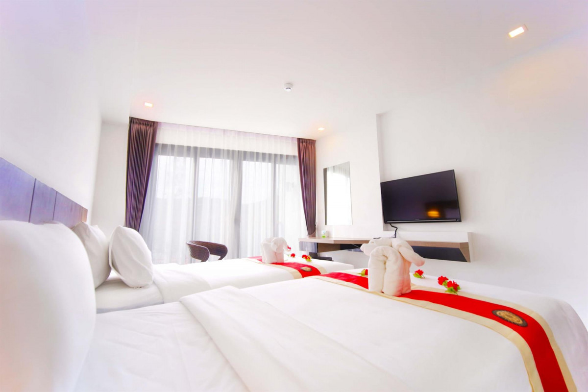 Фото отеля PHOENIX HOTEL KARON BEACH