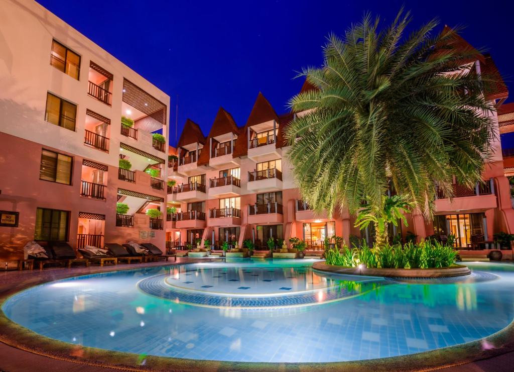 Фото отеля SEAVIEW PATONG HOTEL