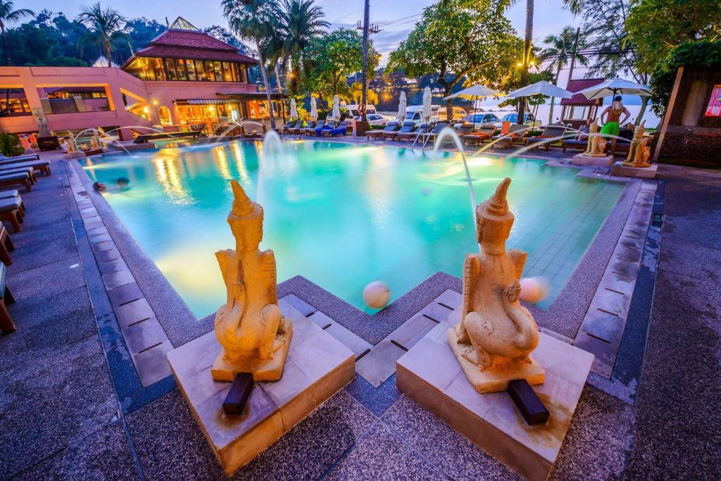 Фото отеля SEAVIEW PATONG HOTEL