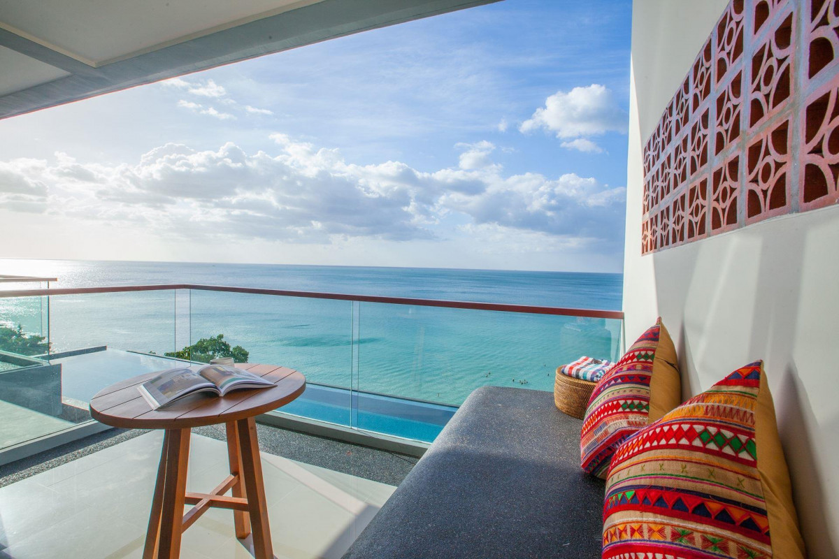 Фото отеля SURIN BEACH RESORT