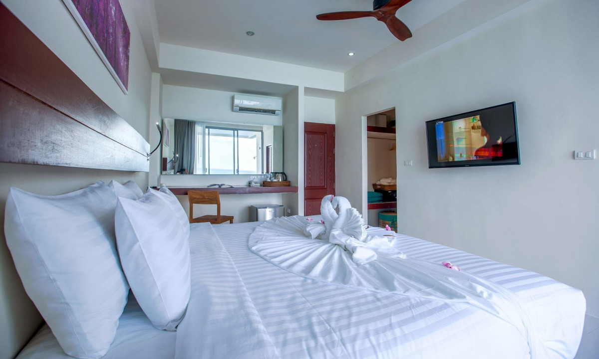 Фото отеля SURIN BEACH RESORT