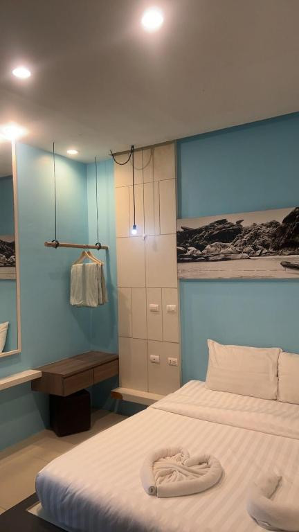 Фото отеля THE JOURNEY PATONG NEW