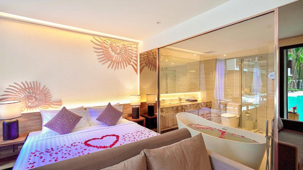 Фото отеля THE MARIN PHUKET